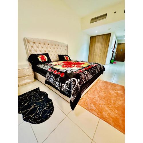 Cozy Beachfront Stay in Luxury Studio