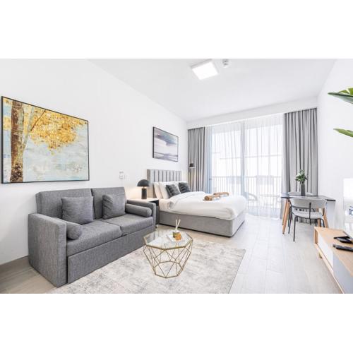 Cozy & Bright Home in the Heart of JVC