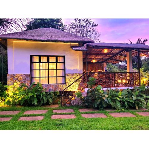 Cozy Cabin Casita Anahaw