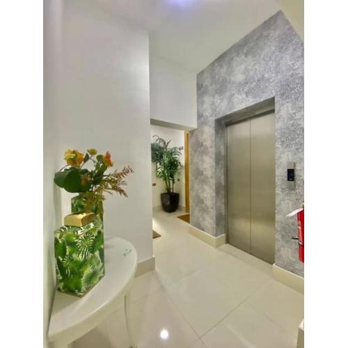 Cozy, City Center Condo