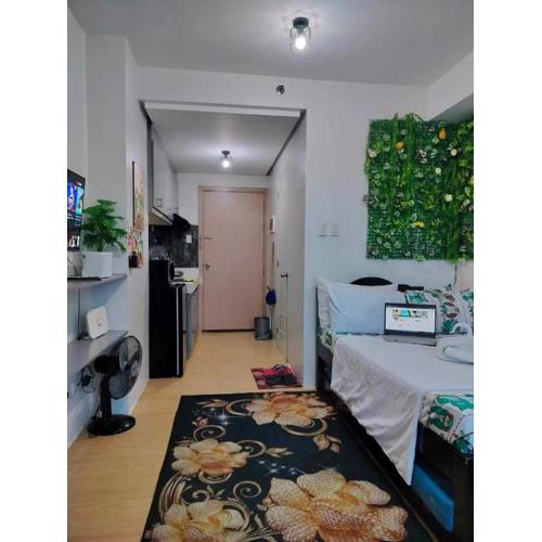 Cozy City View Condo in Quezon City - Your Home Away from Home