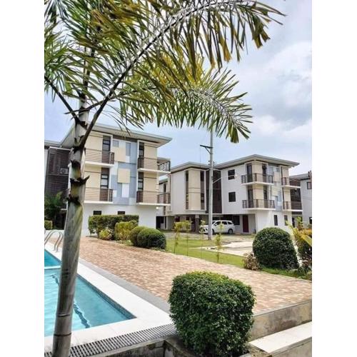 Cozy Condo Almond drive 1BR Talisay SRP w pool