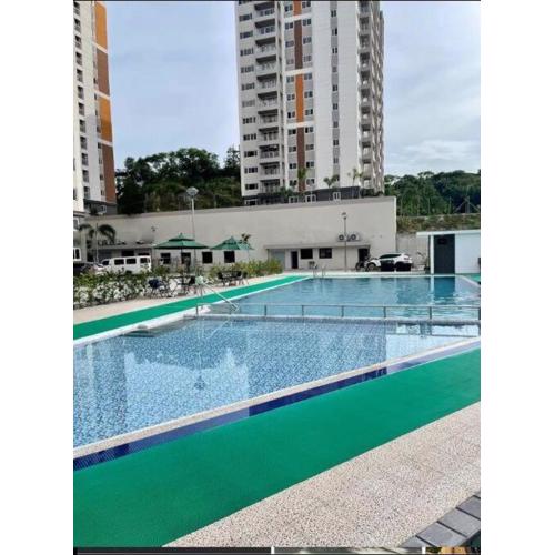 Cozy Condo in Clark Pampanga with Free Parking & Pool Access