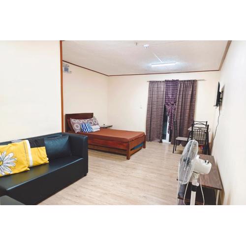 Cozy Condo near Burnham