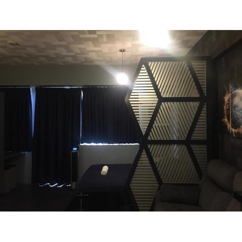 Cozy Condo Near NAIA with WIFI, Pool and Balcony