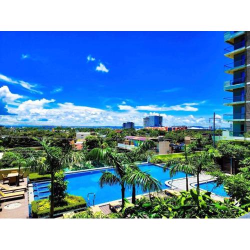 Cozy condo unit at The Palladium