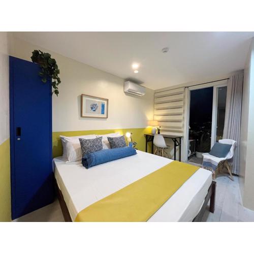 Cozy Condo with Balcony near Ayala Center Cebu