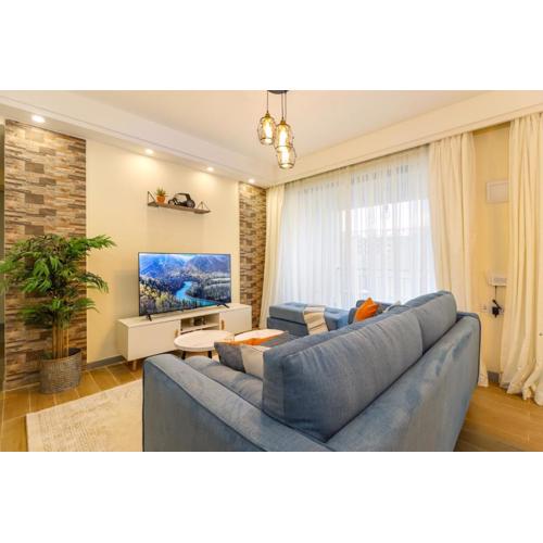 cozy corner two bedroom apartment with fully equipped gym heated swimming pool ample parking space and proximity to major shopping malls