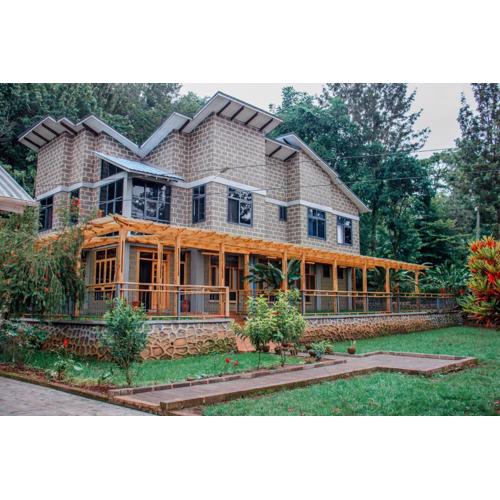 Cozy Double room, Breakfast, Mountain view in Marangu