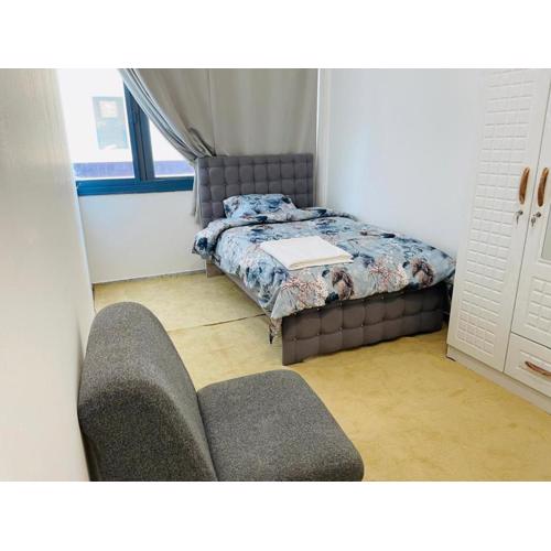 Cozy Haven-Furnished Room 5