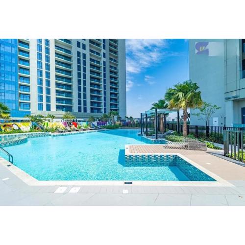 Cozy High-Floor Studio with Amazing Views