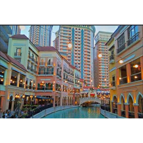 Cozy Home at Venice Luxury BGC