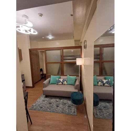 Cozy Home beside mall,MRTBoniEDSA