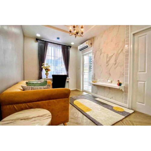 Cozy little home canale 604 near Central Festival