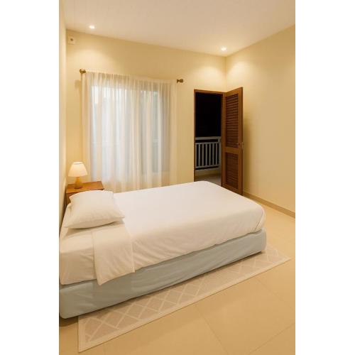 Cozy Little Stay near Canggu on 2nd floor - include 2 Bed Room with Living Room