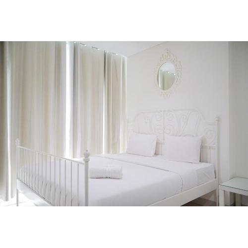 Cozy Living 1BR at Brooklyn Alam Sutera Apartment By Travelio