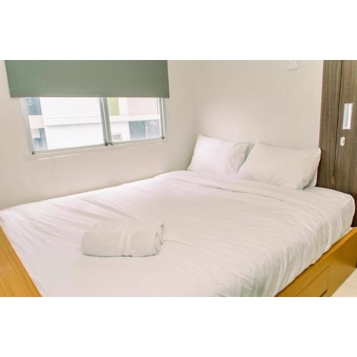 Cozy Living 2BR at Serpong Greenview Apartment By Travelio