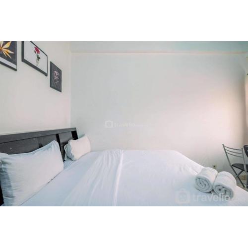 Cozy Living Studio Apartment at Margonda Residence 1 By Travelio