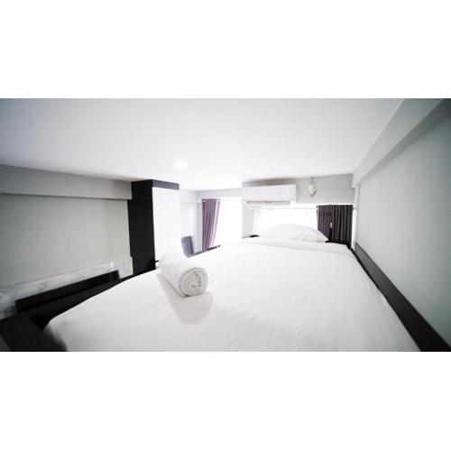 Cozy Living Studio at Bale Hinggil Apartment By Travelio