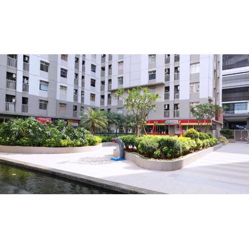 Cozy Living Studio at Green Bay Pluit Apartment By Travelio