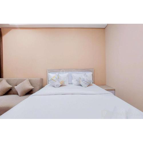 Cozy Living Studio at Transpark Bintaro Apartment By Travelio