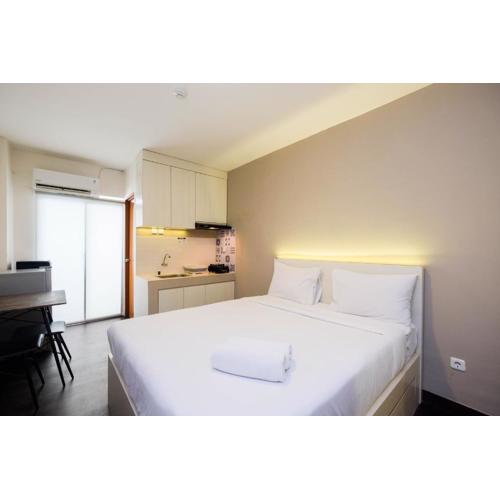 Cozy Living Studio Room at Cinere Resort Apartment By Travelio