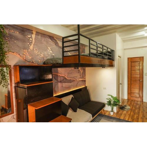 Cozy Loftbed Wi-Fi & Netflix Along Ligao Natl Road Unit 309