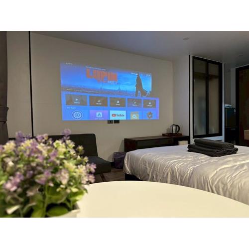 Cozy Mini Theatre - Victory Monument - 3 pax