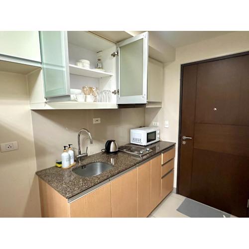 Cozy Minimalist Apartment at One Uptown Residences BGC