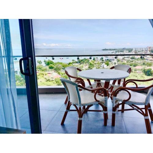 Cozy & Modern 2 BR in Tambuli Seaside Resort & SPA