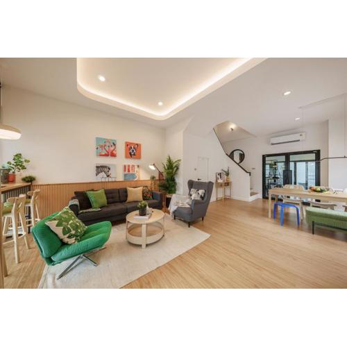 Cozy Modern Home 4BR 200m BTS, 10min ThongLo