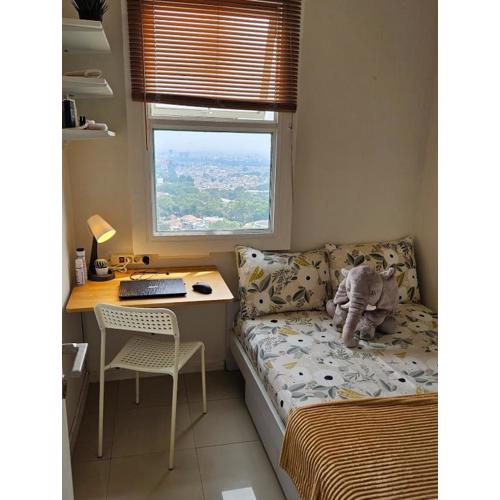 Cozy Mozy 2BR Apartment - Parahyangan Residence