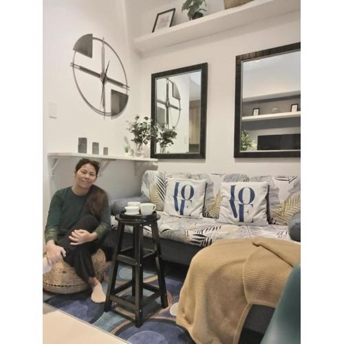 Cozy New 1BR Fame Residences Condo with Balcony