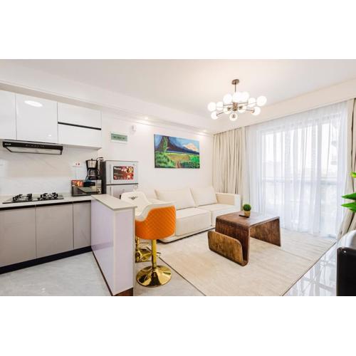 Cozy one bedroom in Westlands with Pool, View and Gym, Close proximity to Sarit Centre and Westgate Mall