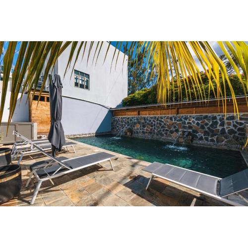 Cozy Penthouse - Near restaurants and beaches