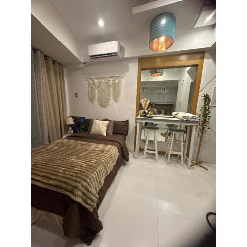 Cozy Place with City View at Greenbelt Makati