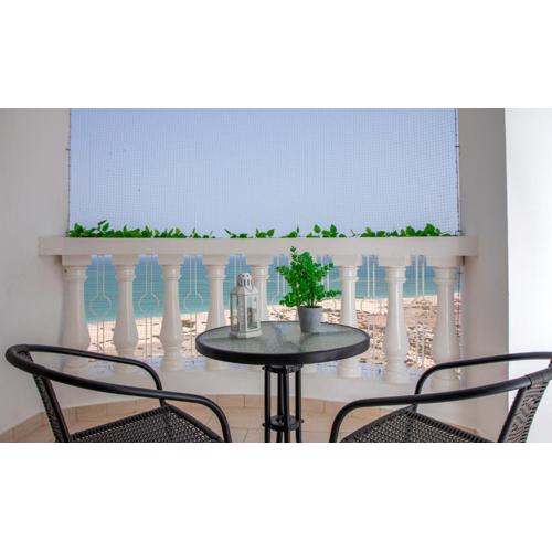 Cozy Sea View Studio at Al Hamra by FREE Holiday Homes