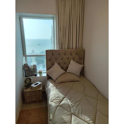 Cozy Small Private Room Sea View window - ROOM INSIDE APARTMENT