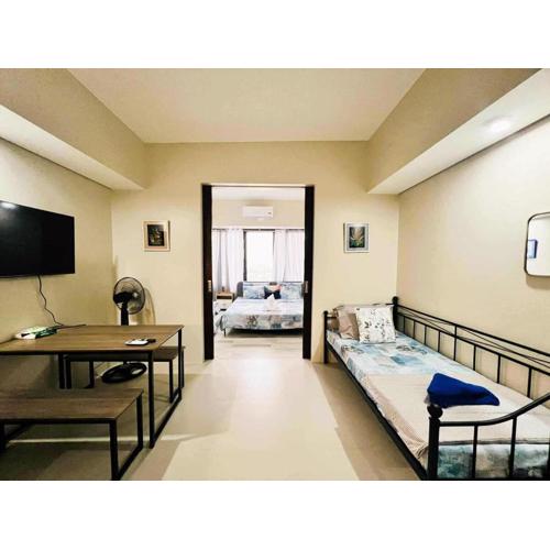 Cozy & Spacious 1 Bedroom in the Heart of the City