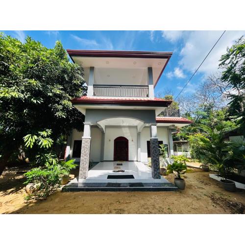 Cozy Sri Lanka House