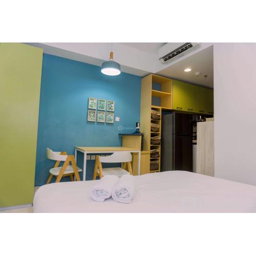 Cozy Stay and Elegant Studio at West Vista Apartment By Travelio