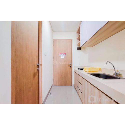 Cozy Stay and Good Deal Studio Apartment B Residence By Travelio