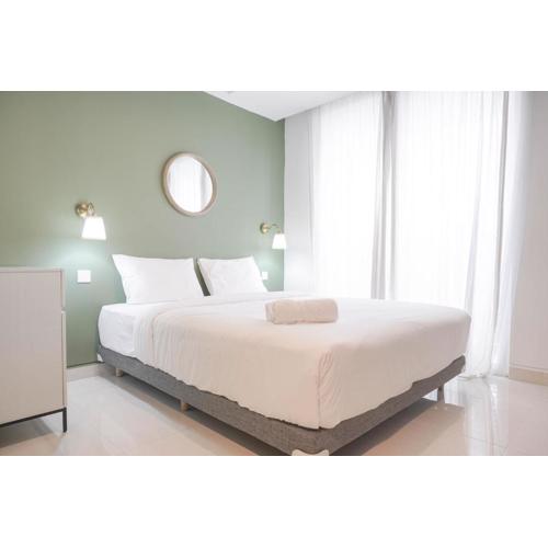 Cozy Stay and Spacious Studio at West Vista Apartment By Travelio