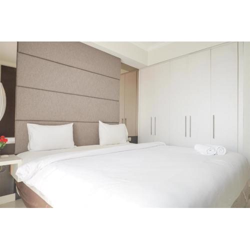 Cozy Stay and Tidy 1BR at The Bellezza Apartment By Travelio