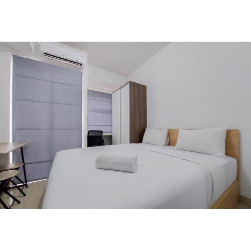 Cozy Stay Studio at Serpong Garden Apartment By Travelio