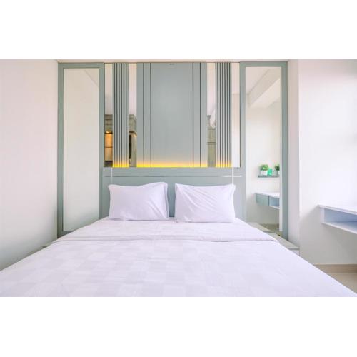 Cozy Stay Studio at Transpark Cibubur Apartment By Travelio