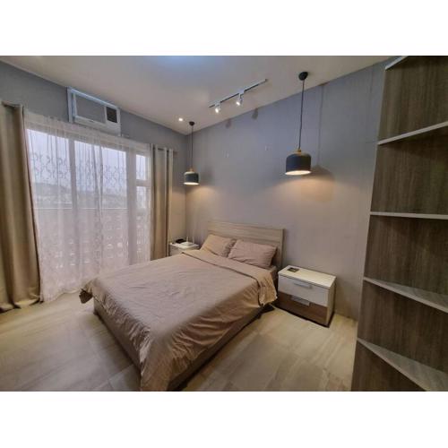 Cozy studio 5 min walk from Ayala, Cebu Business Park
