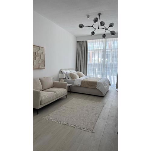 Cozy studio apartment in Jumeirah Village Circle