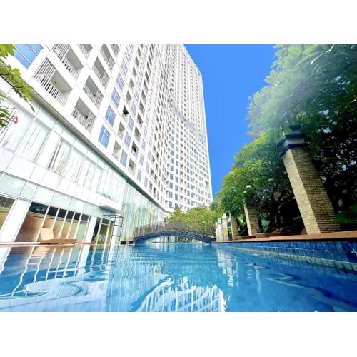 Cozy Studio Apartment Venetian at Grand Sungkono Lagoon Surabaya by Le Ciel Hospitality