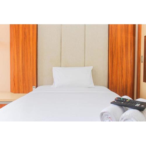 Cozy Studio at Springlake Summarecon Bekasi Apartment By Travelio
